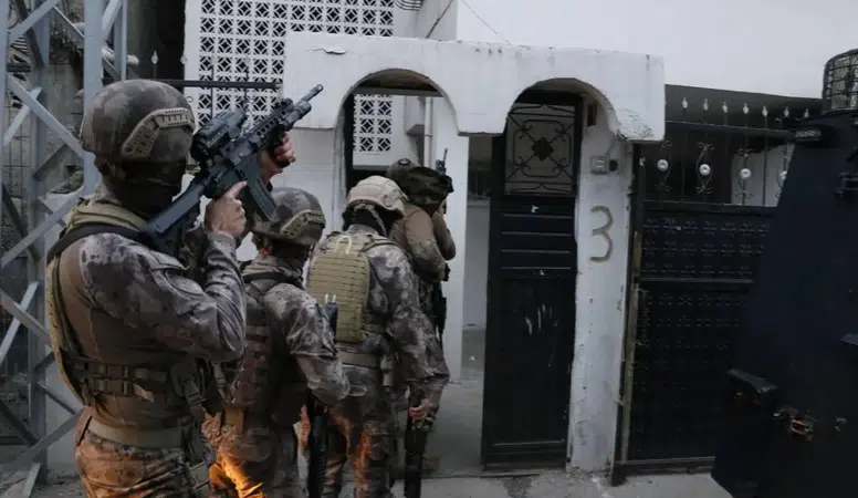 24 ilde DEAŞ operasyonu: Jandarma 90 şüpheliyi yakaladı