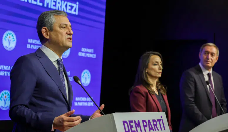 DEM Parti'den CHP'ye destek: “Ara seçim yapılabilir, olası seçime hazırlıklıyız”