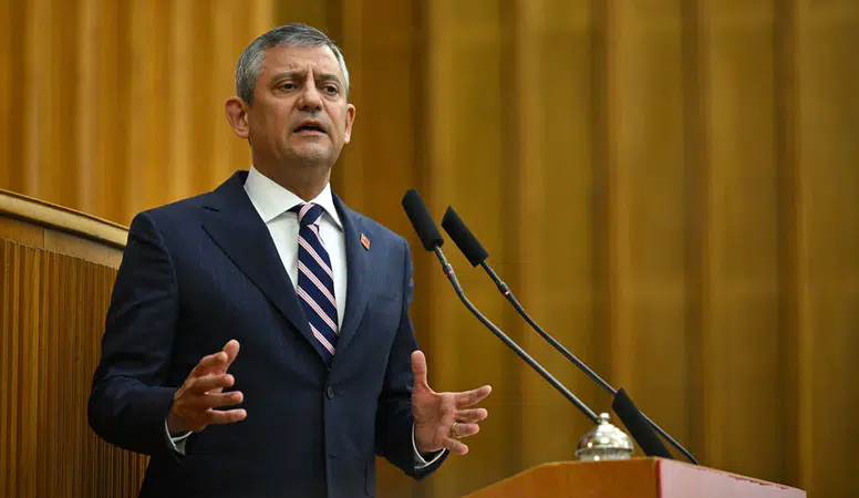 Özgür Özel’den CHP iktidarında okullar için, ücretsiz yemek, ücretsiz su ve güvenli eğitim sözü