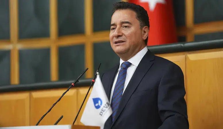 Ali Babacan’dan belediye çıkışı: “İktidarla ana muhalefet tam tencere kapak oldu”