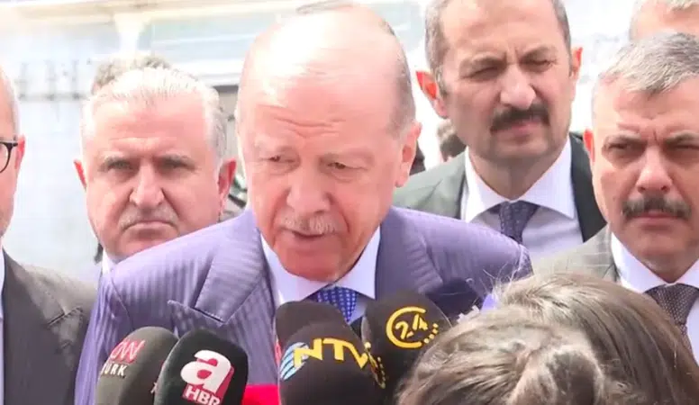 Erdoğan’dan Ayasofya’da cuma namazı sonrası açıklama: “İstanbul akşam bir başka güzel olacak”