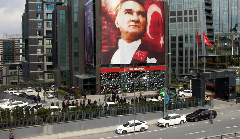 CHP İstanbul İl Başkanlığı’nda kayyum değişikliği: Gürsel Tekin’in görevi sona erdi