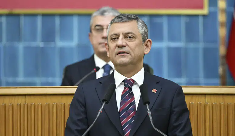 Özgür Özel’den Kritik Grup Toplantısı: “CHP’nin İradesi Teslim Alınamaz”