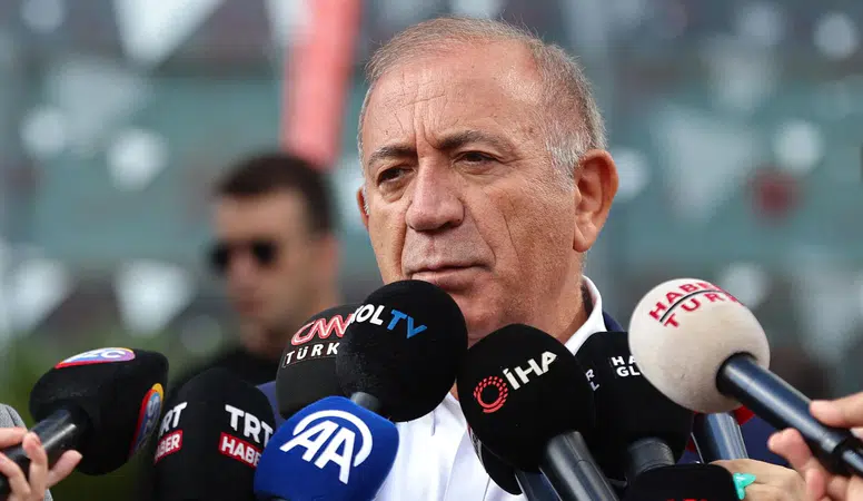Gürsel Tekin: 63 CHP üyesinin üyeliğini askıya alındı