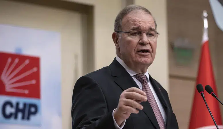CHP’li Faik Öztrak: “PARTİ İÇİ KAVGANIN SARAYDAN BAŞKA KİMSEYE FAYDASI YOK