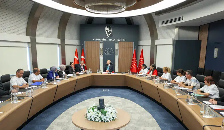 Kılıçdaroğlu, Adalet Nöbeti tutan ailelerle buluştu, araştırma komisyonu sözü verdi