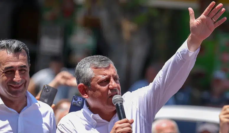 Özgür Özel: "Kurtuluş mücadelesindeyiz, kaybettirmeye çalışıyorlar"