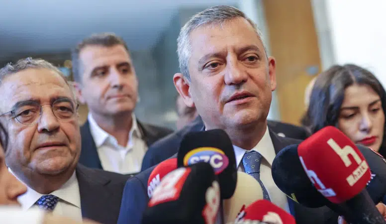 Özgür Özel: YENİ Parti, ilk kapalı grup toplantısını yaparak kuruluşunu resmen tamamladı