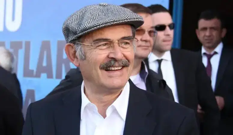 Yılmaz Büyükerşen CHP'den istifa etti