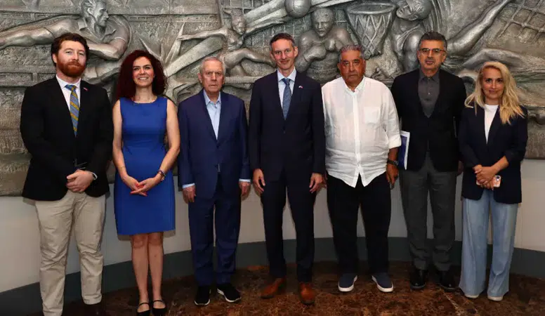 Fenerbahçe'de Diplomatik Ziyaret! Başkonsolos Reed Kulüpte
