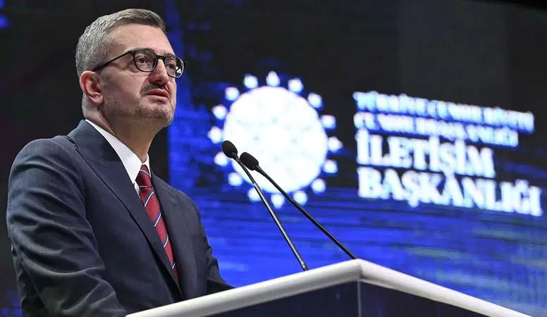 Burhanettin Duran: Demokraside meşruiyetin kaynağı millettir, vesayet odakları değil!