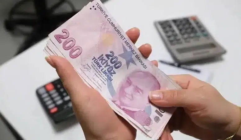 Özgür Erdursun’dan prim borcu uyarısı: Emekli maaşından yüzde 10 kesinti yapılacak