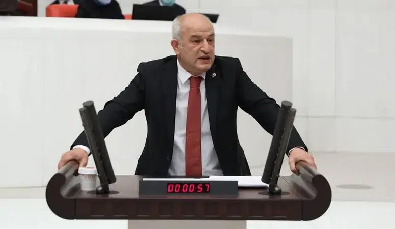 CHP'li Vekil istifa etti: Yeni Yol Grubu düşmeyecek
