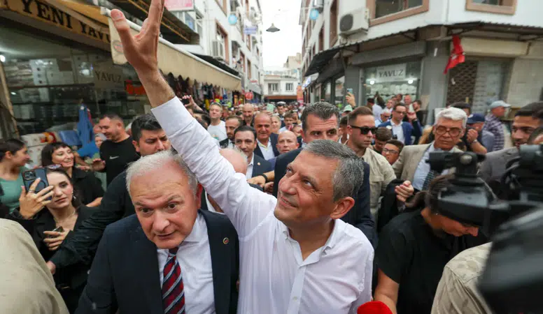 Özgür Özel: Ev kadınlarını emekli edecek proje seçimle açıklanacak!