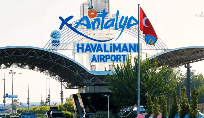 Antalya Havalimanı'nda 19 kilo likit metamfetamin ele geçirildi