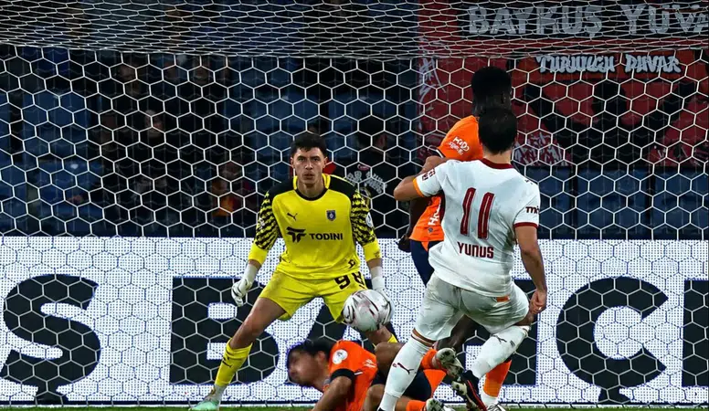 Başakşehir Galatasaray maç sonucu: Aslan 90+1’de kazandı