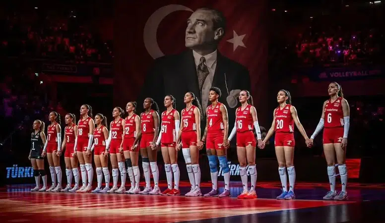 Filenin Sultanları Avrupa şampiyonu: İtalya’yı 3-2 yendi