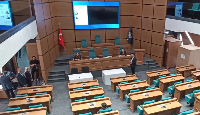 Üsküdar'da Başkan Vekili Seçiminde İlk Turda Ak Parti Önde, İkinci Tura Geçiş Yapıldı