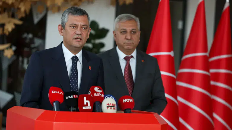 Özgür Özel’den ara seçim ve demokrasi vurgusu: Halkın gücünü göstermek gerekiyor