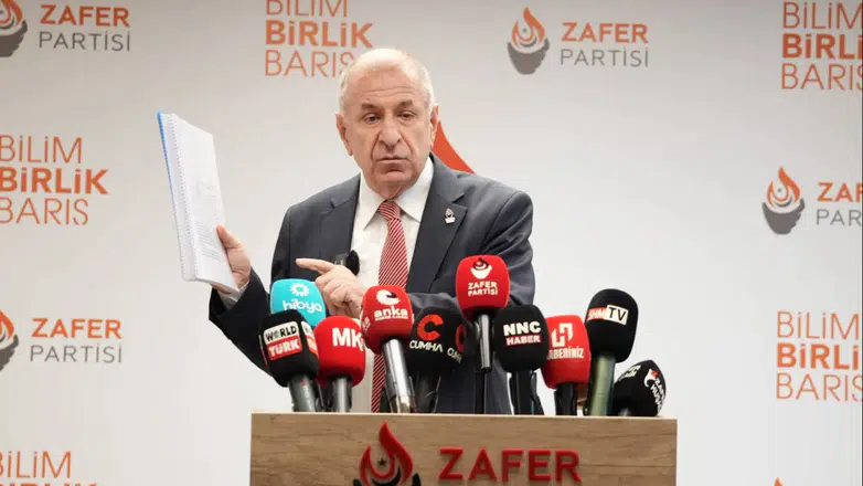 Ümit Özdağ'dan ekonomik kriz ve sığınmacı politikalarına yönelik sert eleştiriler!