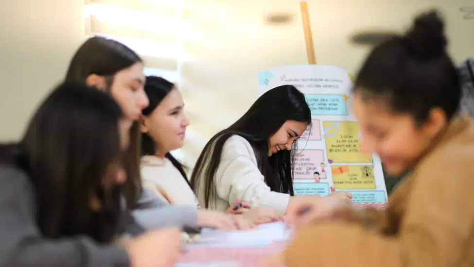 Öğrenciler için ABB'den kişisel gelişim programı: Sanat, motivasyon ve el becerileri bir arada!