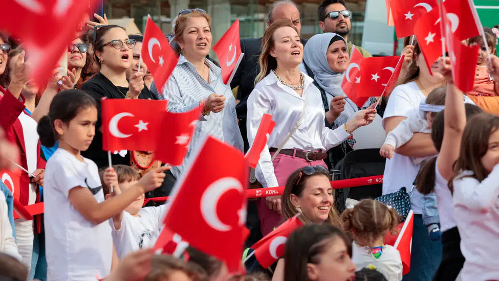 Konak’ta 23 Nisan coşkusu Karantina Meydanı’nda yaşanacak: Çocuk Şenliği için geri sayım başladı