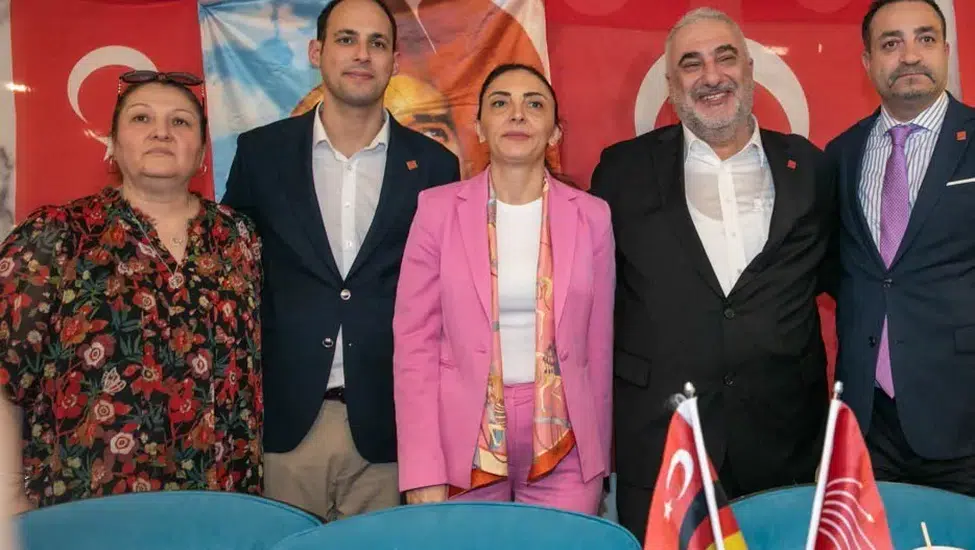 CHP Berlin’de Yeni Dönem: Başkanlığa İmam Kaloğlu Seçildi