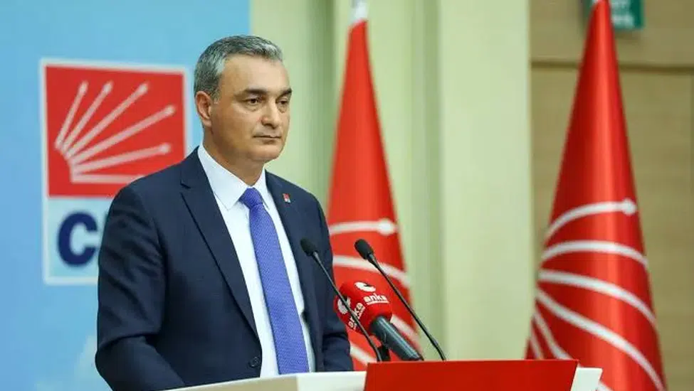 Müslim Sarı’dan dikkat çeken açıklamalar: CHP çerçeve yasaya imza attı, 8 ile başkan atandı