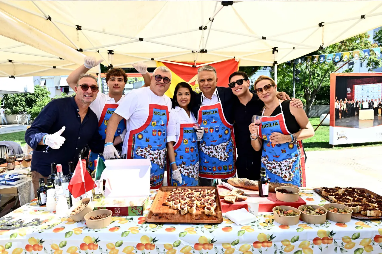 11. Uluslararası Kaleiçi Old Town Festivali Renki Karelere Sahne Oldu 22