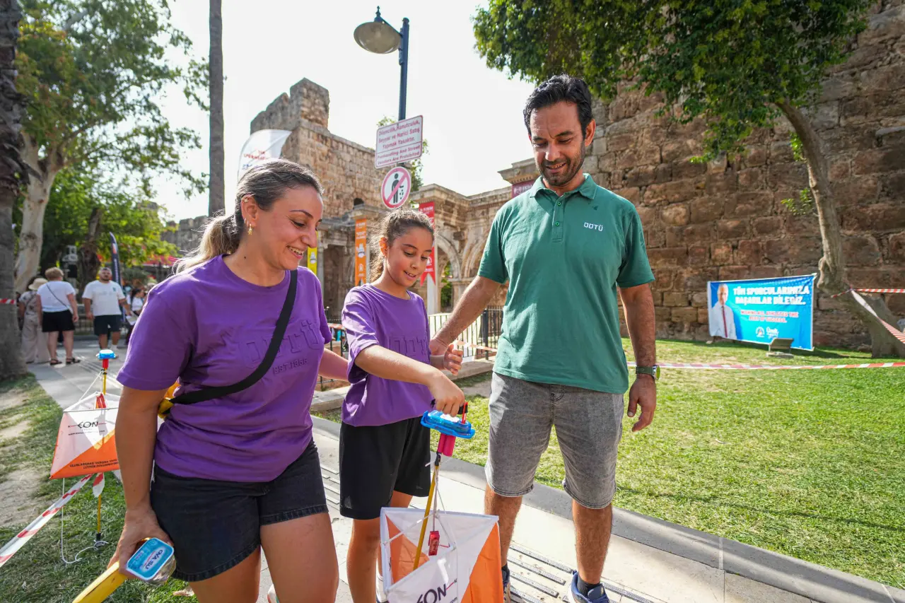 11. Uluslararası Kaleiçi Old Town Festivali Renki Karelere Sahne Oldu 38