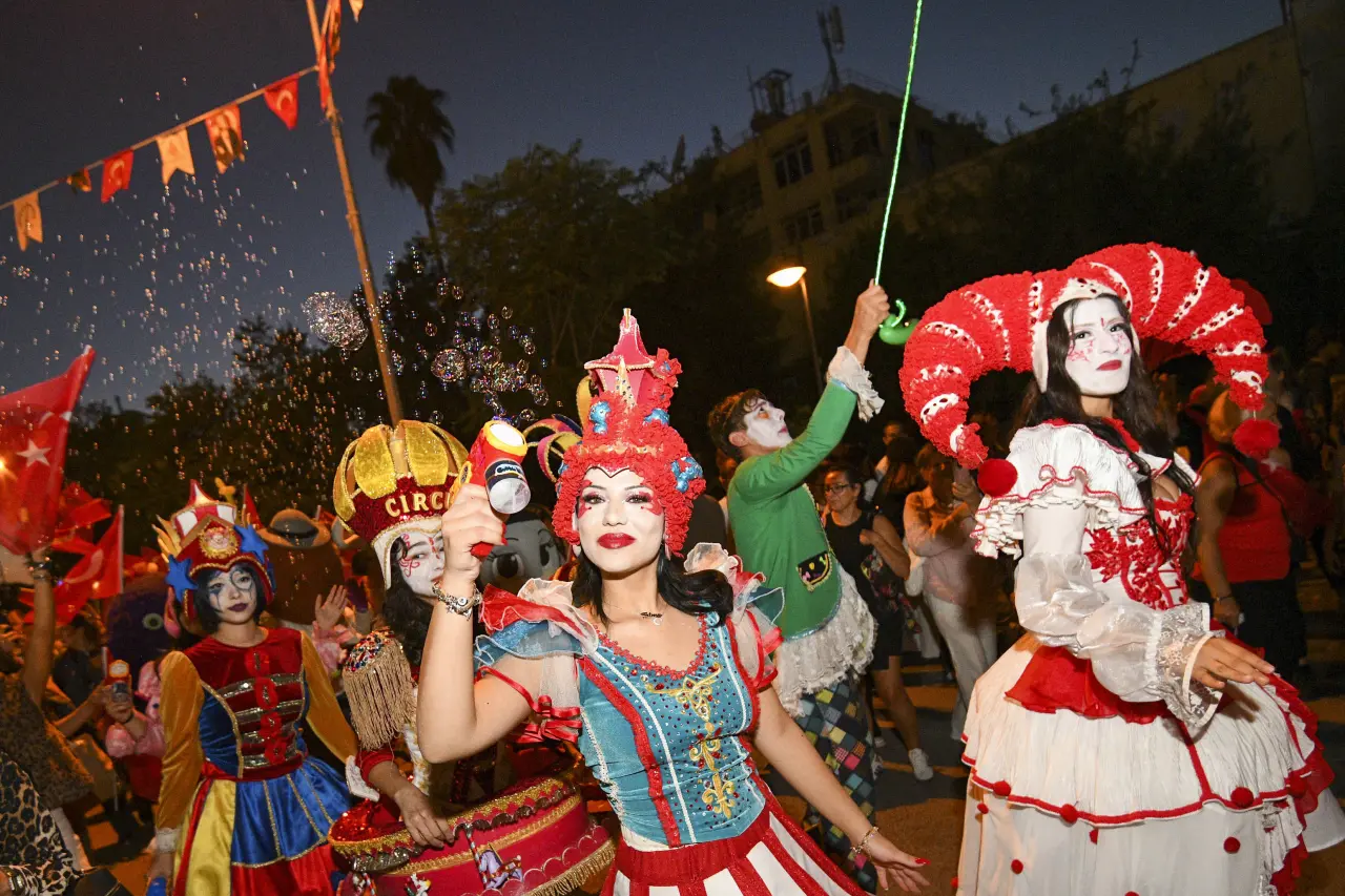 11. Uluslararası Kaleiçi Old Town Festivali Renki Karelere Sahne Oldu 5