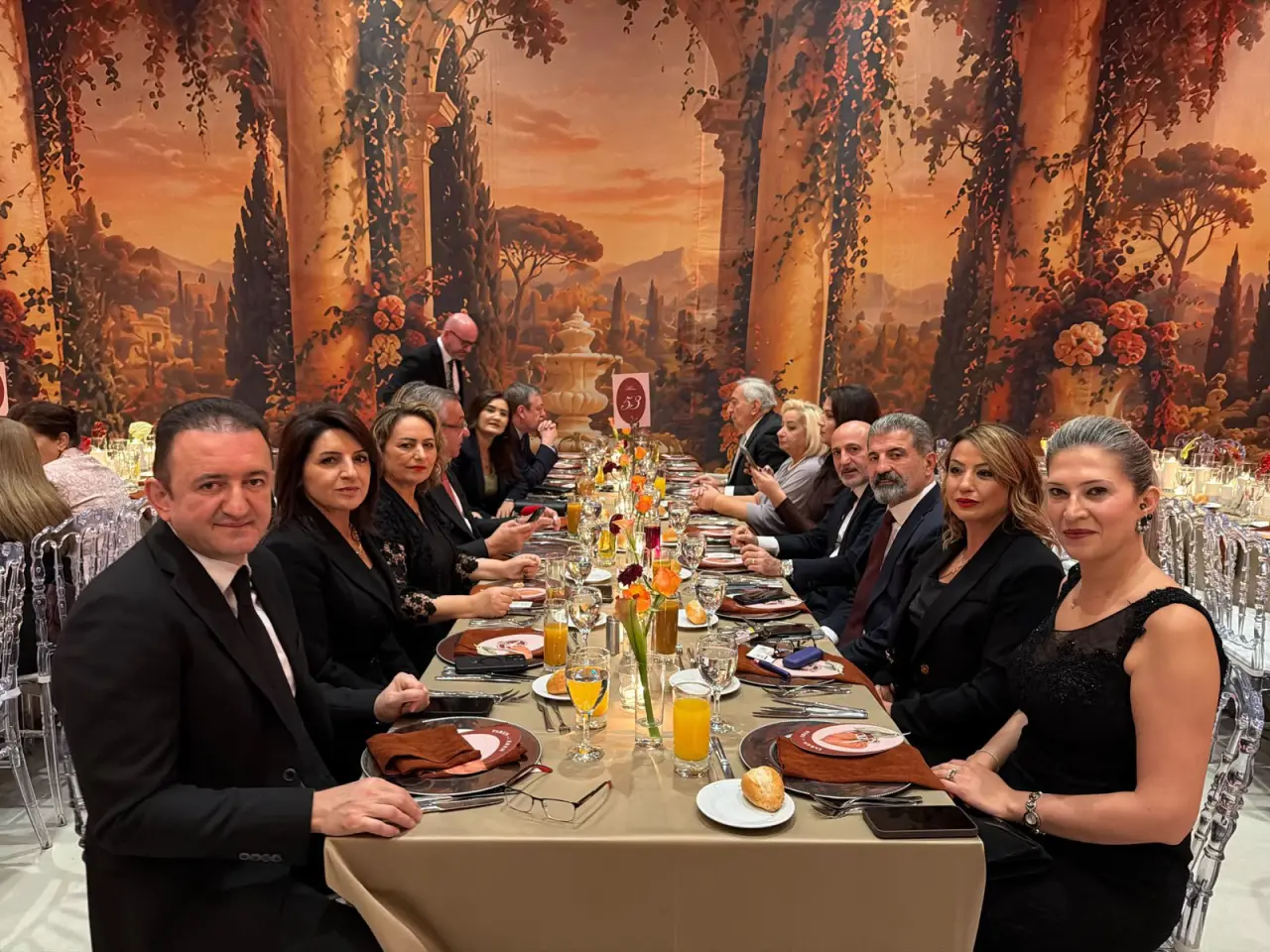 CHP Elazığ Milletvekili Gürsel Erol’un oğlu Erencan Erol ve Yaren Köseoğlu düğününden fotoğraflar 5