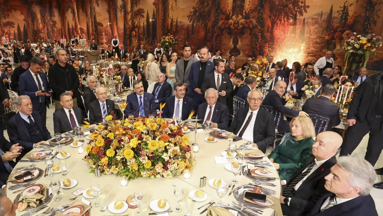 CHP Elazığ Milletvekili Gürsel Erol’un oğlu Erencan Erol ve Yaren Köseoğlu düğününden fotoğraflar 1