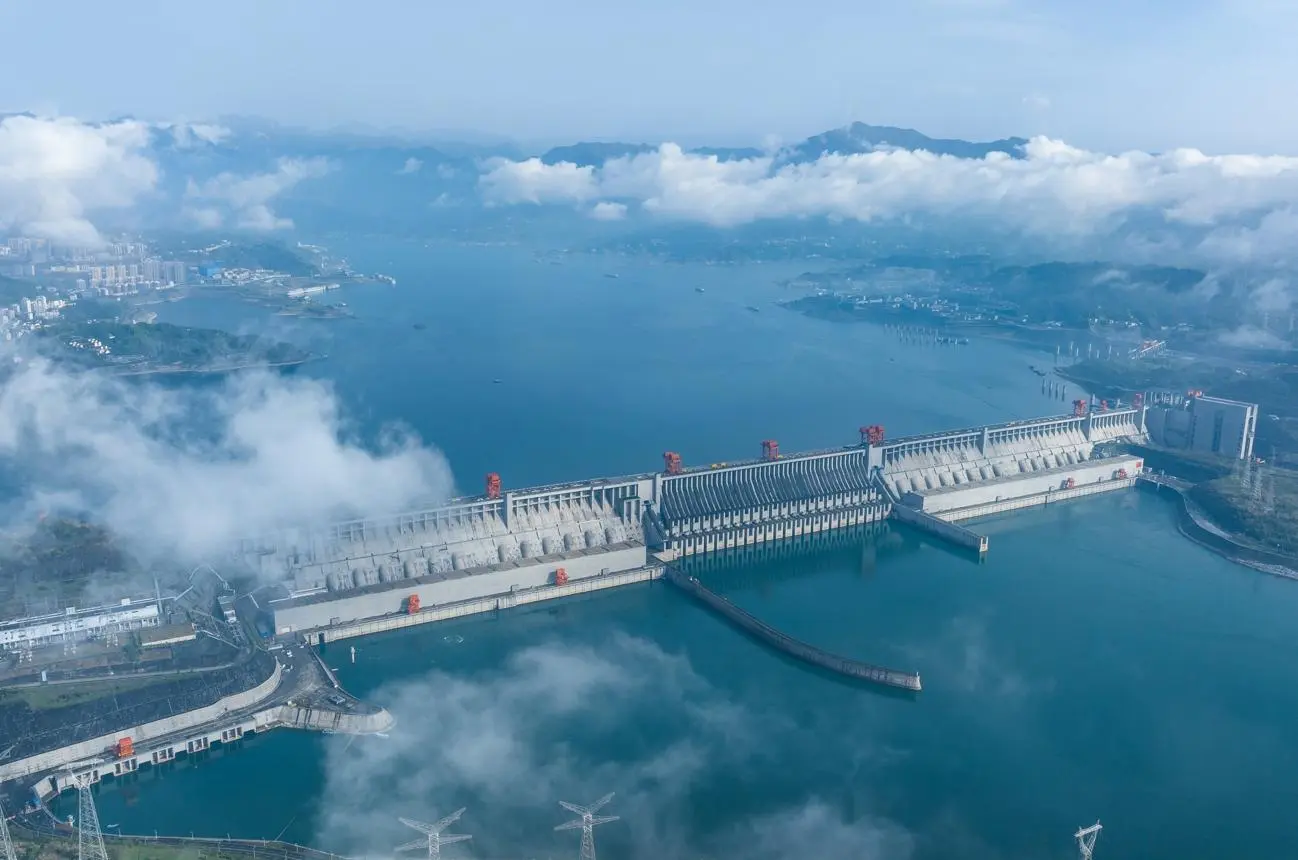 China gigantic Three Gorges Dam slow down Earth rotation what says scientists धरती का घूमना धीमा कर रहा चीन का विशालकाय बांध? दुनिया पर पड़ेगा ये असर, NASA ने सब बताया, International Hindi News - Hindustan
