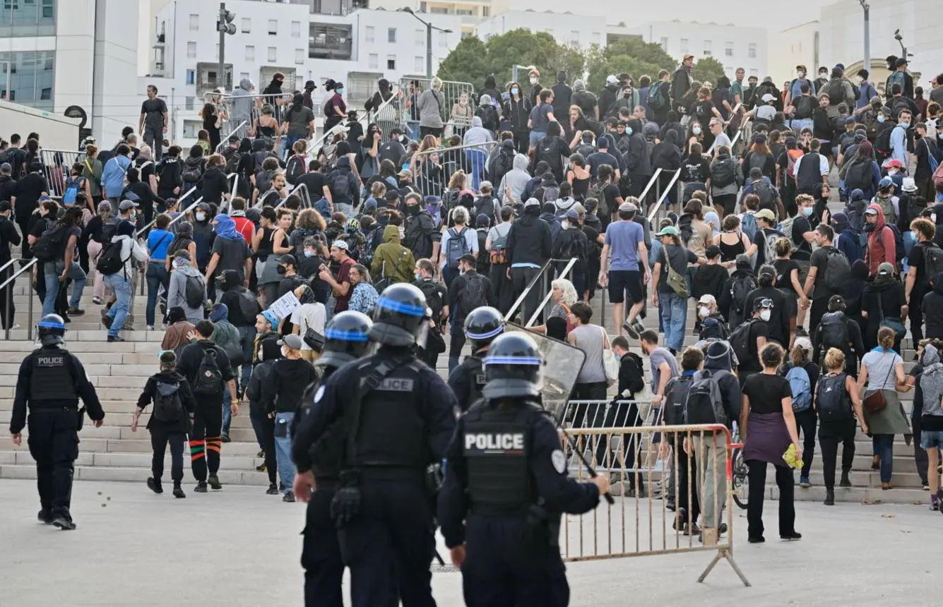 "Bloquons tout" : 250 000 personnes à travers la France selon la CGT, 175 000 selon place Beauvau | Euronews