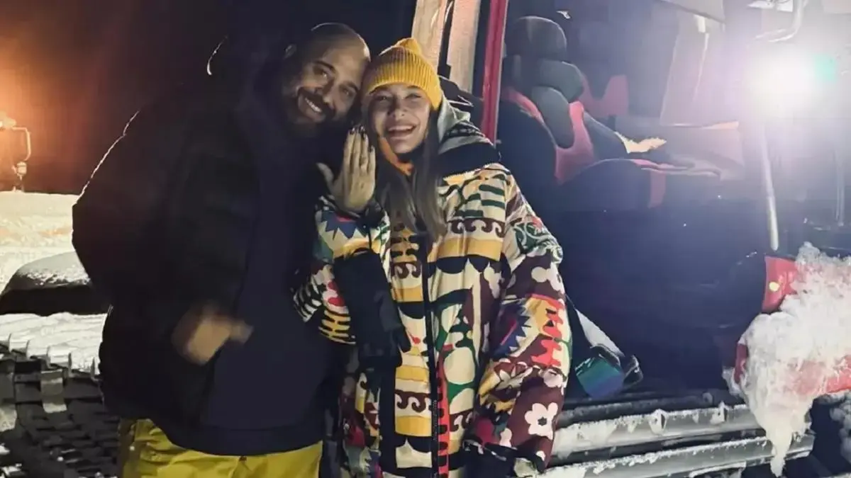 Somer Sivrioğlu, sevgilisi Didem Belen’e evlenme teklif etti - İlkses Gazetesi