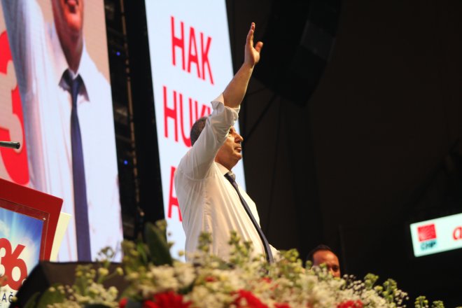 CHP KURULTAYINDAN KARELER 32