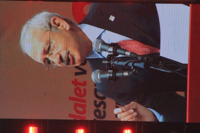 CHP KURULTAYINDAN KARELER 444