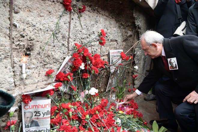 UGUR MUMCU'YU ANMA TORENİ 4