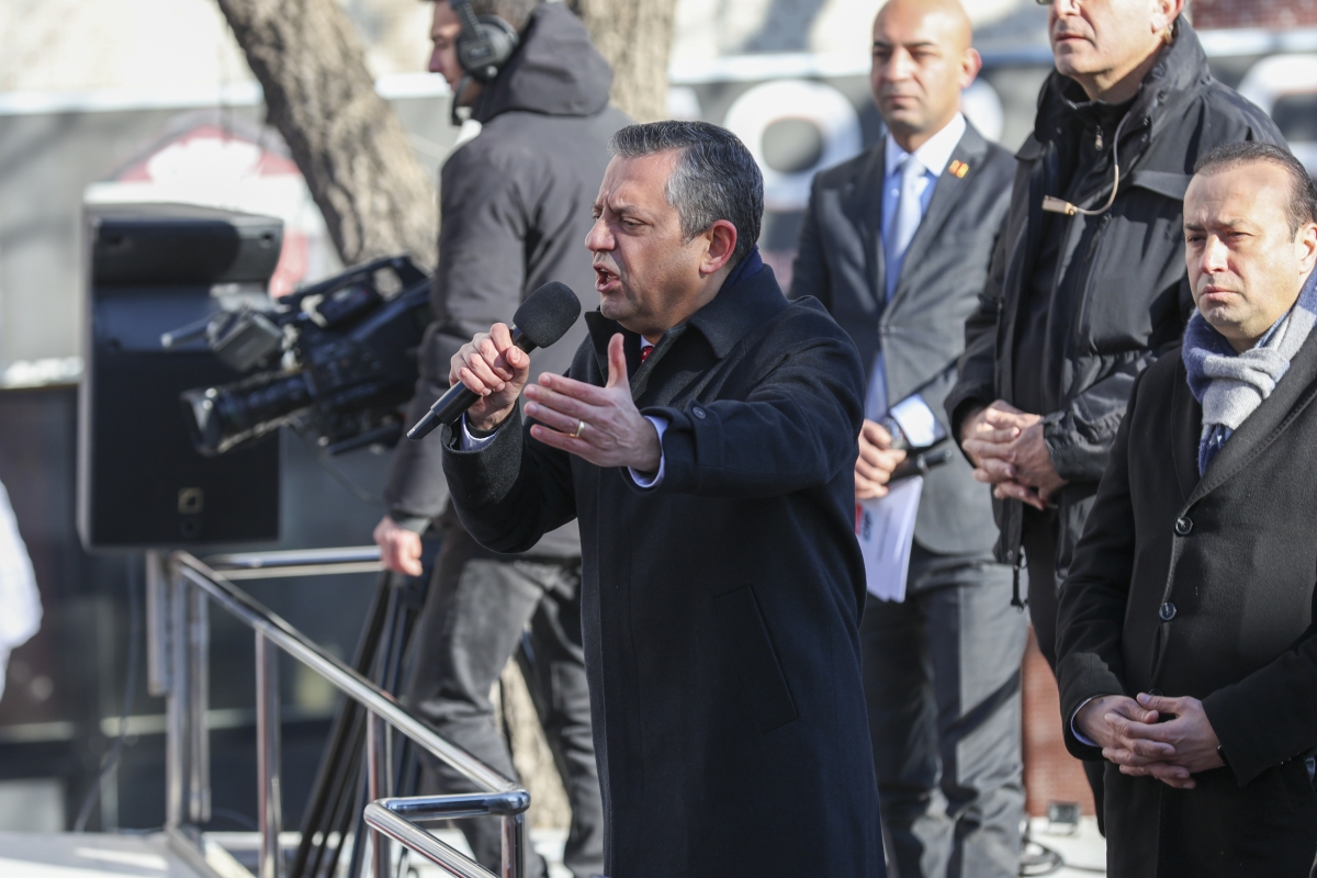 CHP Genel Başkanı Özgür Özel Kars İl Başkanlığının açılışını gerçekleştirdi 5