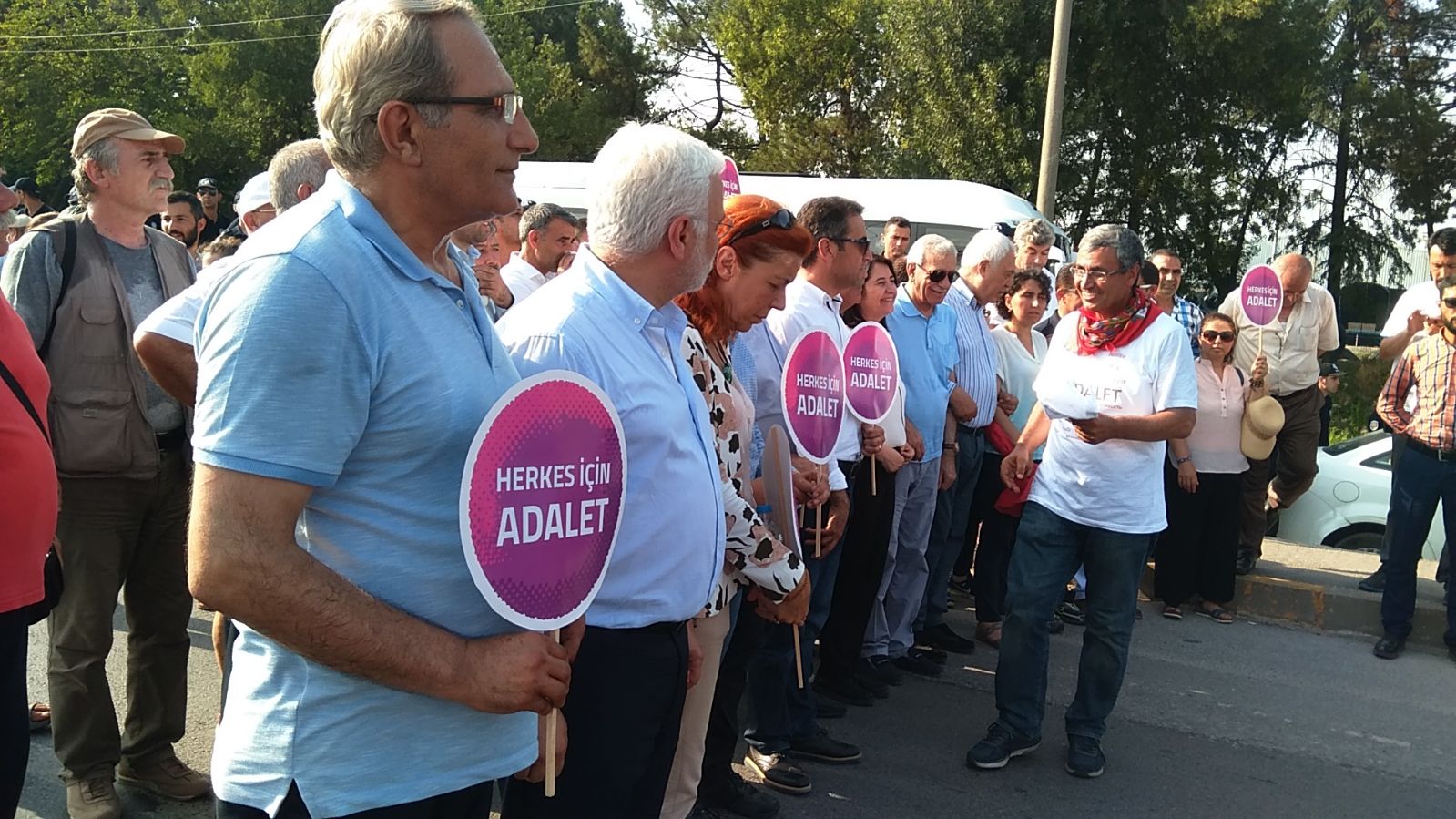 Gazete Kritik Gözünden Adalet Yürüyüşü 25