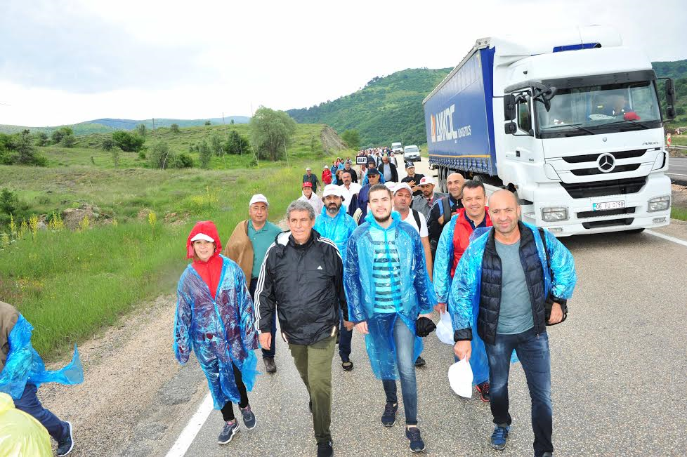 Balçova'dan Adalet Yürüyüşü'ne destek  1