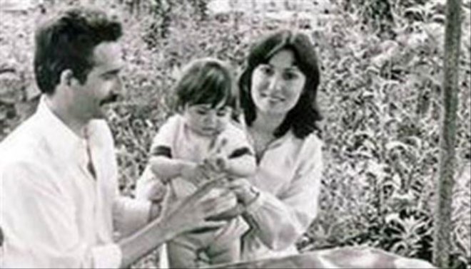 Fotoğraftaki çok ünlü siyasetçiyi tanıdınız mı? 20
