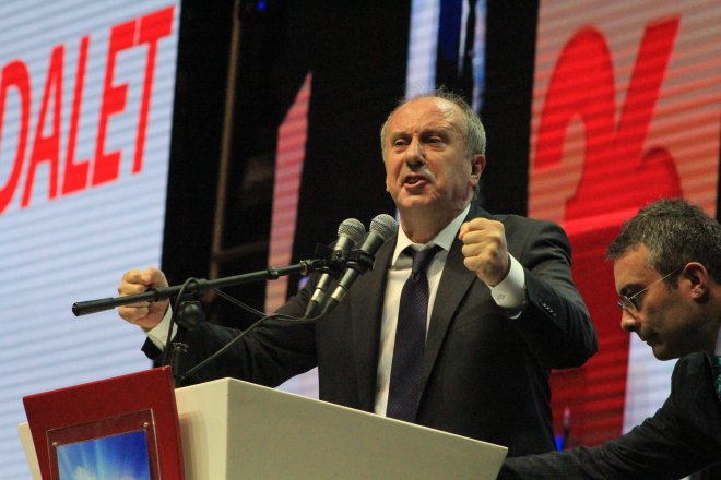 CHP KURULTAYINDAN KARELER 220