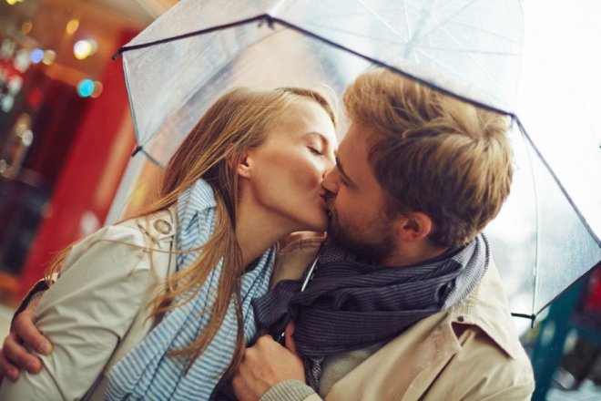 Öpüşmenin az bilinen faydaları! 1