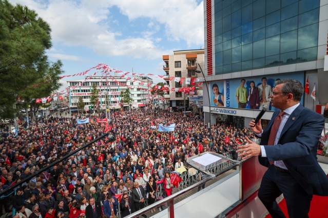 Cumhuriyet Halk Partisi Genel Başkanı Özgür Özel, Manisa'da 6