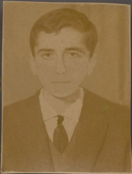 Fotoğraftaki çok ünlü siyasetçiyi tanıdınız mı? 13