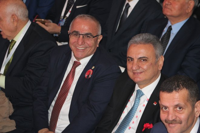 CHP KURULTAYINDAN KARELER 409