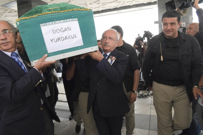 DOĞAN YURDAKUL'UN CENAZE TORENİ 8
