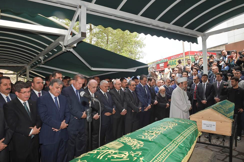 Kılıçdaroğlu Abdullah Gül'ü Babasının Cenazesine Katıldı 4